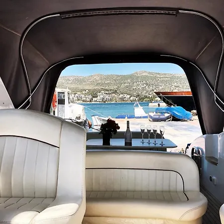 Cruise By Boat At Botel Porto Rafti